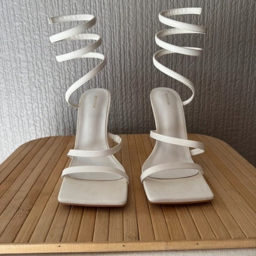 PrettyLittleThing White Spiral Wrap Square-Toe Heels with Ankle Straps